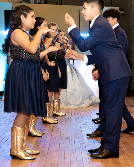 Milwaukee Quinceanera| Milwaukee Quinceanera Photographer| Central Standard Crafthouse Milwaukee